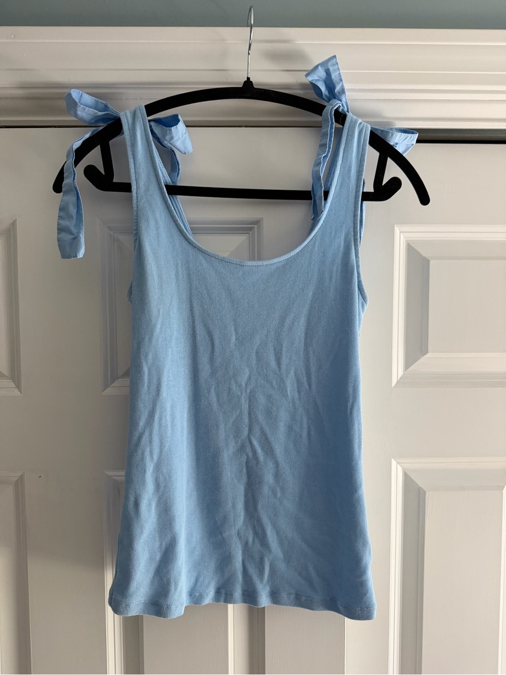 Tie-Strap Scoop Neck Tank Top - Light Blue